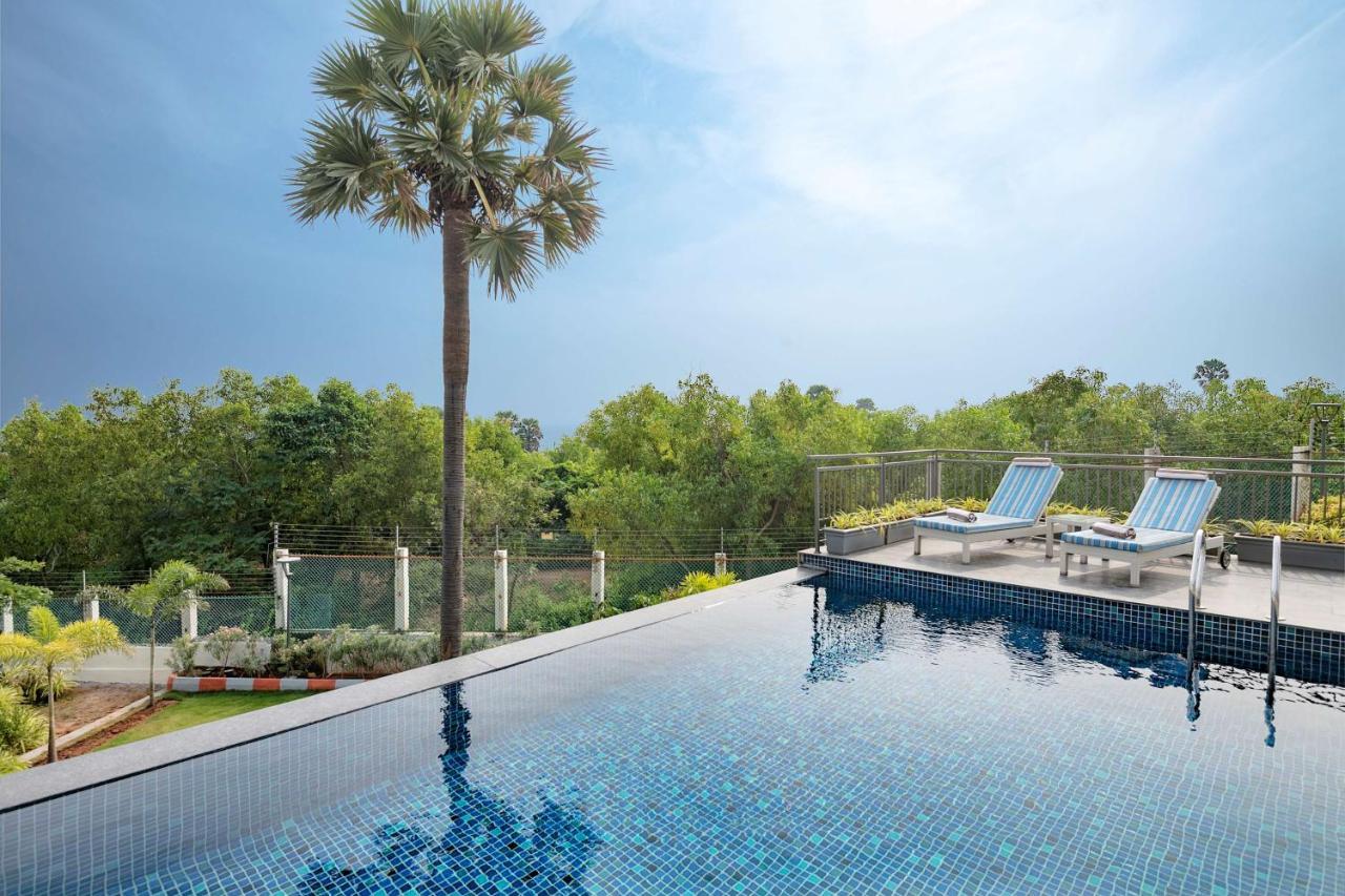 Radisson Blu Resort Visakhapatnam Exterior foto