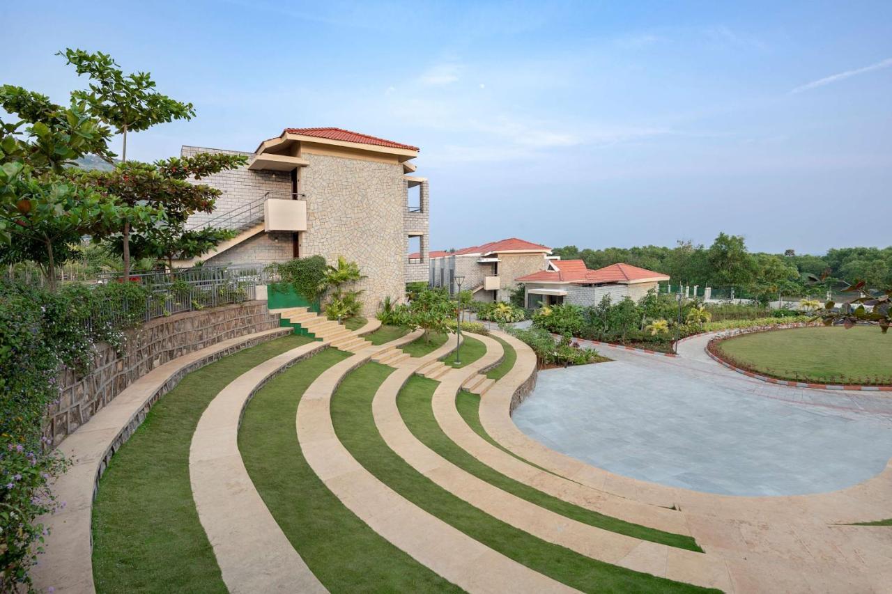 Radisson Blu Resort Visakhapatnam Exterior foto